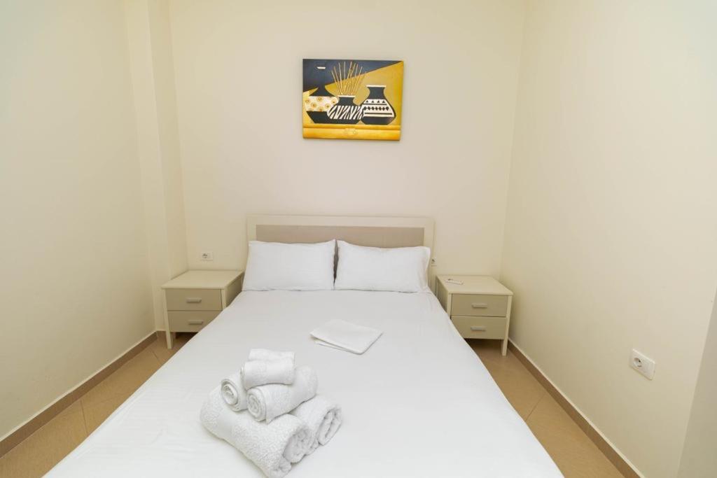 Premier Guest House Влёра Экстерьер фото