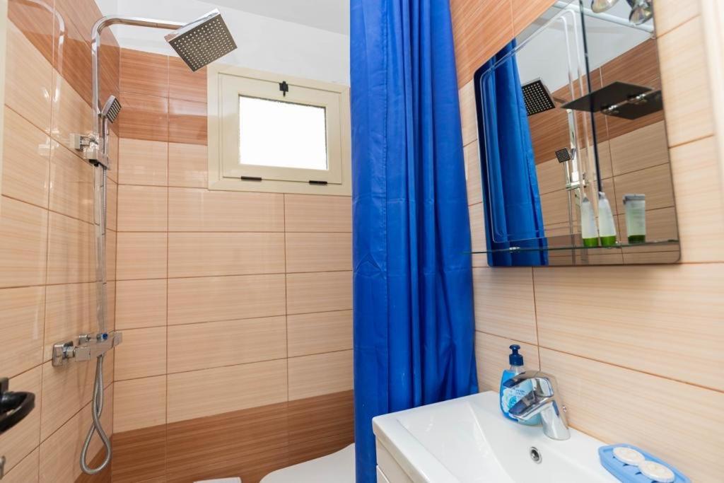 Premier Guest House Влёра Экстерьер фото